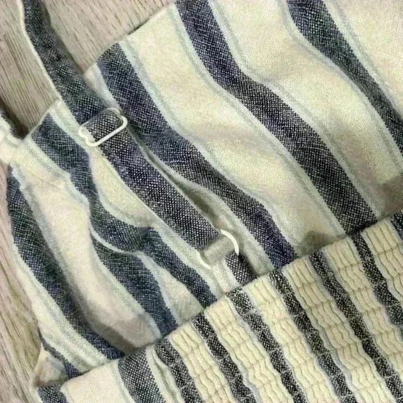 Old Navy Jumpsuit Blue Striped Cropped Linen Blend Sleeveless Square Neck Size S - Picture 5 of 8